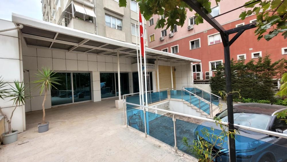 ATAŞEHİR İÇERENKÖY’ DE SATILIK 950 M2 HAZIR KURULU İMALATHANE
