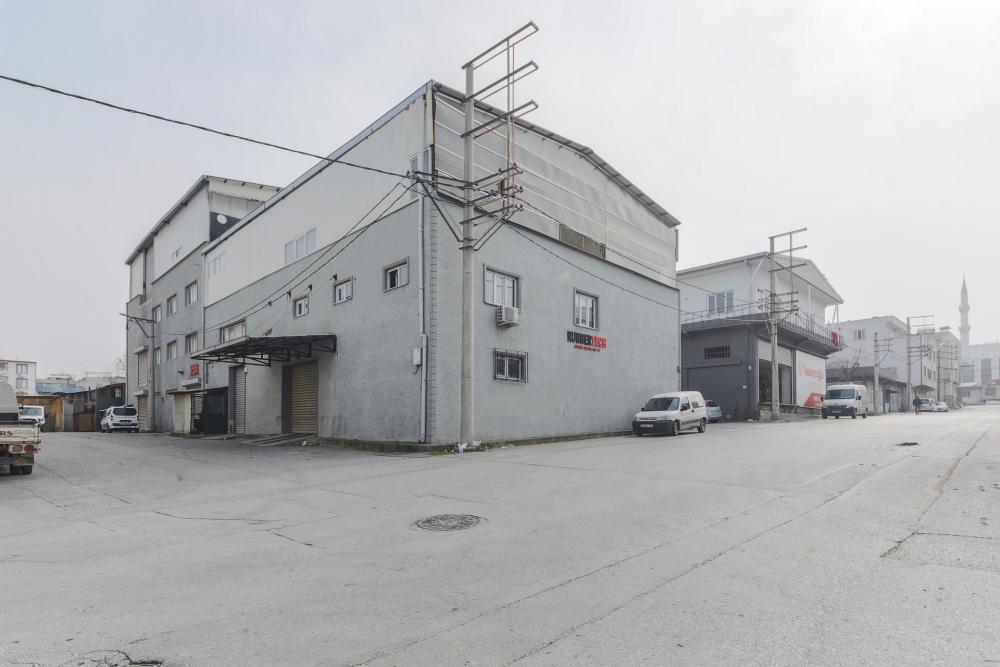 BURSA SANDIKÇILAR SİTESİ’NDE SATILIK 4 KATLI FABRİKA
