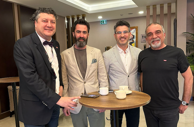 https://hakanunlu.net/assets/img/Grup Yeniden...
